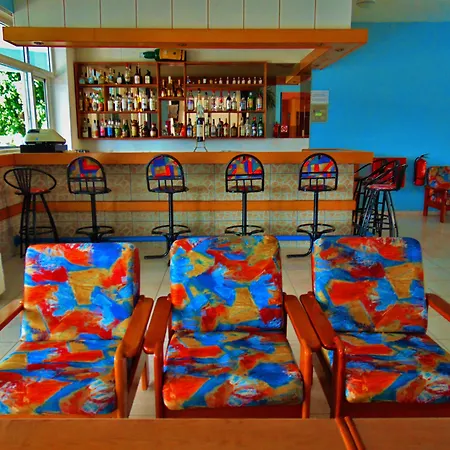 Aparthotel Oasis 3*